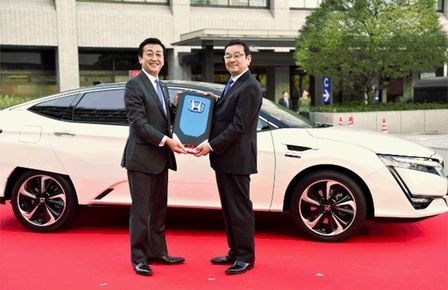 honda-clarity-fuel-cell-t.jpg